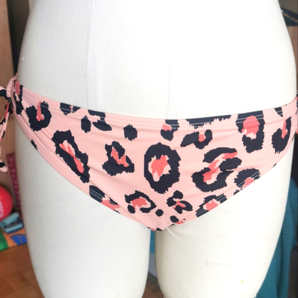 Bikini  bottom